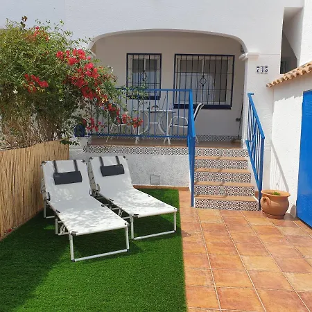 Mediterraneamente Soleado Apartment *
